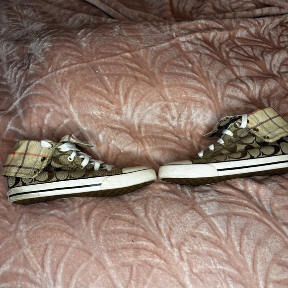 Coach Shoes - Picture 3 of 5